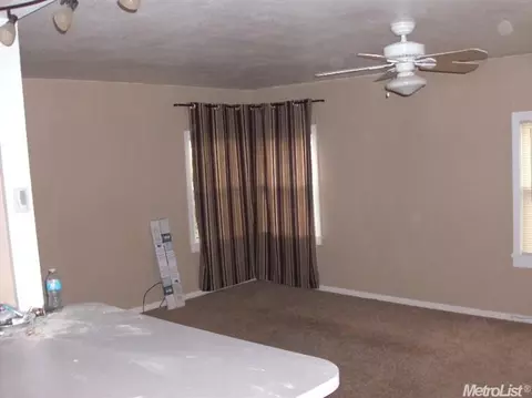 213 S Orange St, Turlock, CA 95380 photo 4