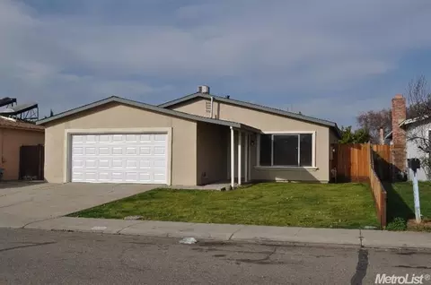 885 Sapphire, Manteca, CA 95336 photo 2
