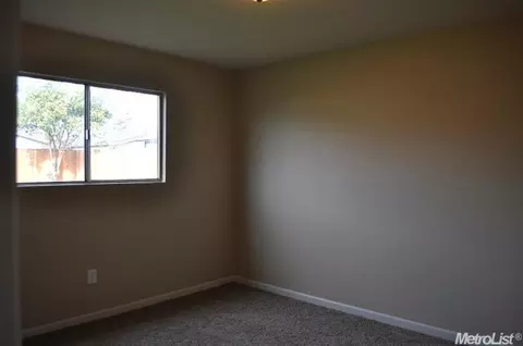 885 Sapphire, Manteca, CA 95336 photo 8