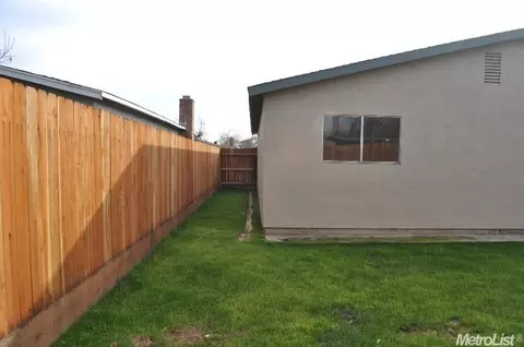 885 Sapphire, Manteca, CA 95336 photo 17