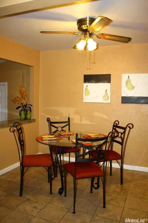 817 E Alameda St, Manteca, CA 95336 photo 10