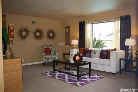 817 E Alameda St, Manteca, CA 95336 photo 5