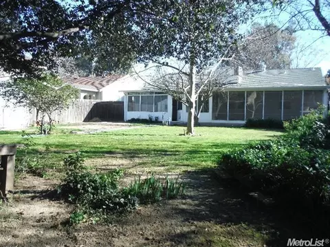 547 A St, Davis, CA 95616 photo 2