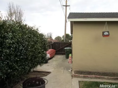 945 S Wilma Ave, Ripon, CA 95366 photo 22