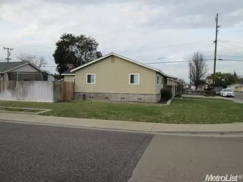 945 S Wilma Ave, Ripon, CA 95366 photo 3