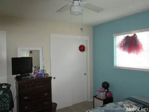 945 S Wilma Ave, Ripon, CA 95366 photo 16