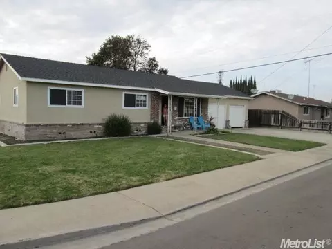 945 S Wilma Ave, Ripon, CA 95366 photo 2