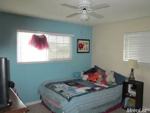 945 S Wilma Ave, Ripon, CA 95366 photo 15