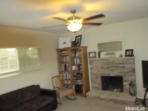 945 S Wilma Ave, Ripon, CA 95366 photo 9