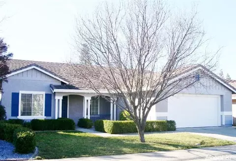 833 Fratis St, Folsom, CA 95630 photo 1
