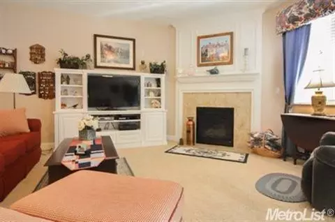 2364 Pepper Tree Ln, Manteca, CA 95336 photo 6