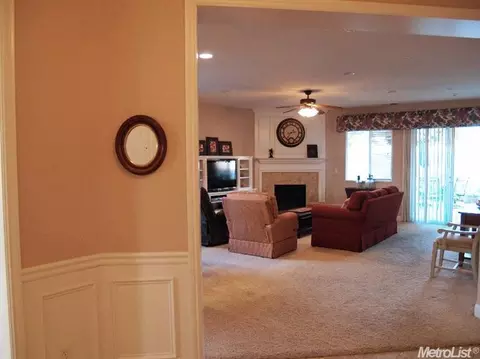 2364 Pepper Tree Ln, Manteca, CA 95336 photo 3