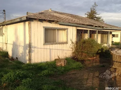5715 E Morse Rd, Lodi, CA 95240 photo 2