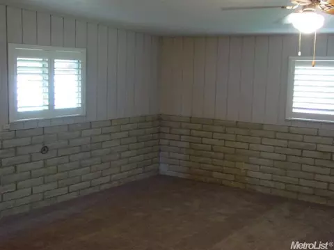 609 Windsor Dr, Lodi, CA 95240 photo 6