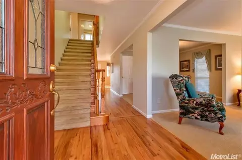 5450 Milgray Ct, Carmichael, CA 95608 photo 2