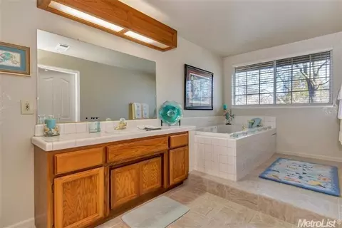 5450 Milgray Ct, Carmichael, CA 95608 photo 16