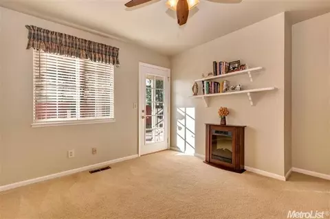 5450 Milgray Ct, Carmichael, CA 95608 photo 13