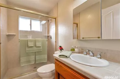 5450 Milgray Ct, Carmichael, CA 95608 photo 20