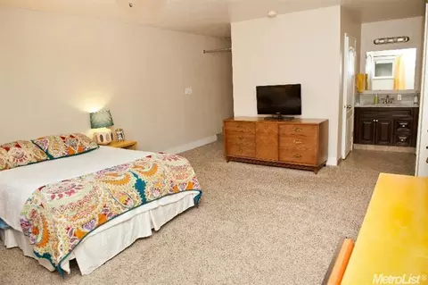220 Hackberry, Modesto, CA 95354 photo 22