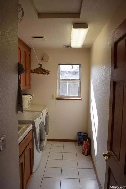 3304 Grosbeak Ct, Davis, CA 95616 photo 9