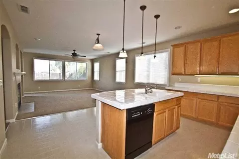 453 Bodeson Ct, Ripon, CA 95366 photo 12