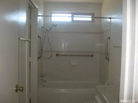 3044 Andre Ln, Turlock, CA 95382 photo 8