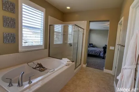 2103 Wyndham Way, Lodi, CA 95242 photo 6
