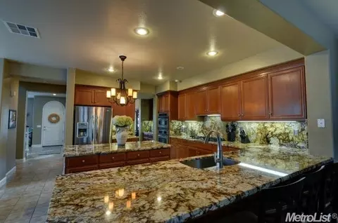 2103 Wyndham Way, Lodi, CA 95242 photo 11