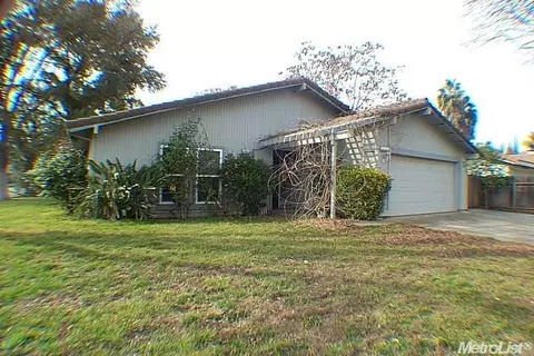1513 Poust Rd, Modesto, CA 95358 photo 1