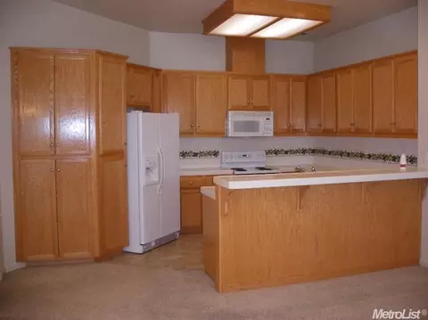 381 Cindy Dr, Ripon, CA 95366 photo 6