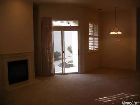 381 Cindy Dr, Ripon, CA 95366 photo 5