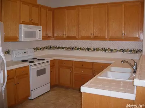 381 Cindy Dr, Ripon, CA 95366 photo 7
