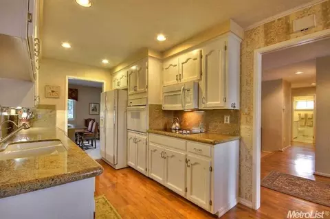 5114 Schuyler Dr, Carmichael, CA 95608 photo 11