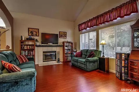 1254 Sunpeak Ln, Tracy, CA 95376 photo 8