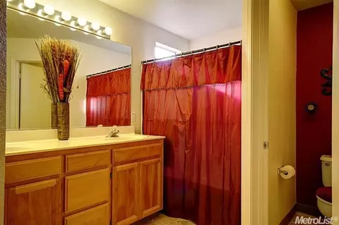 1254 Sunpeak Ln, Tracy, CA 95376 photo 16