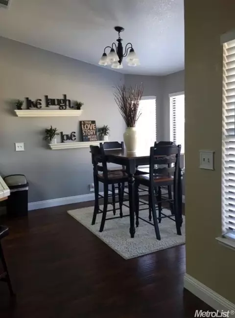 881 Georgetown Ave, Turlock, CA 95382 photo 8