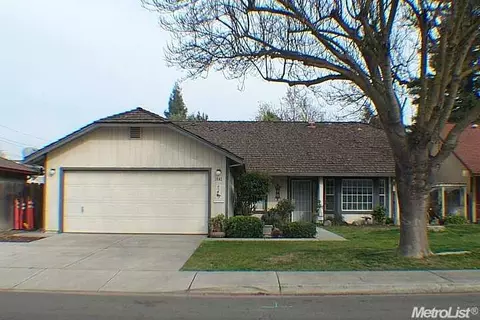 1641 Montclair Dr, Modesto, CA 95350 photo 1