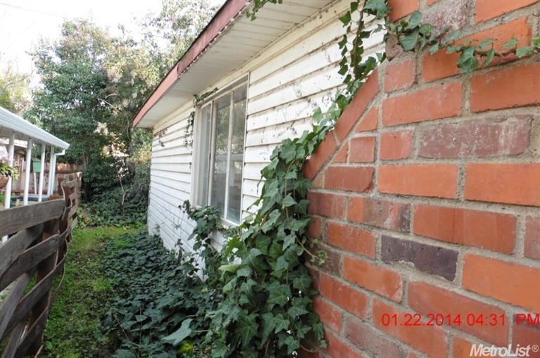 1124 Lloyd St, Lodi, CA 95240 photo 5