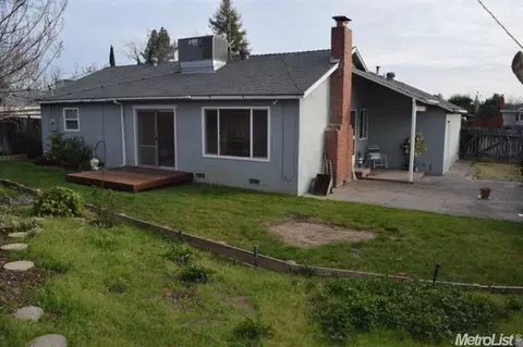 6617 Saint James Dr, Carmichael, CA 95608 photo 3