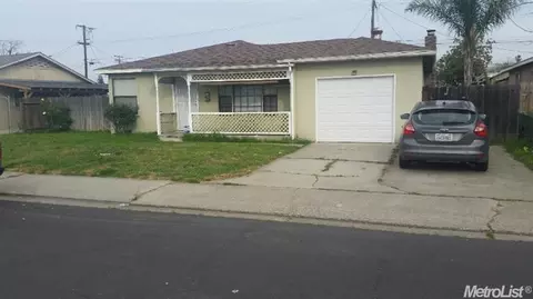 312 Willow Ave, Manteca, CA 95337 photo 1