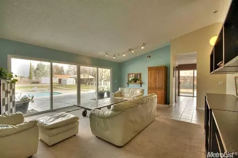 2001 Rushing River Ct, Elverta, CA 95626 photo 12