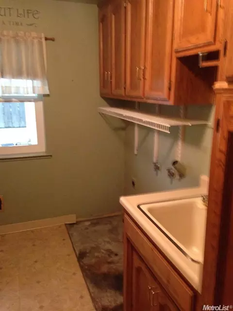 2010 Jackson Ct, Turlock, CA 95382 photo 9