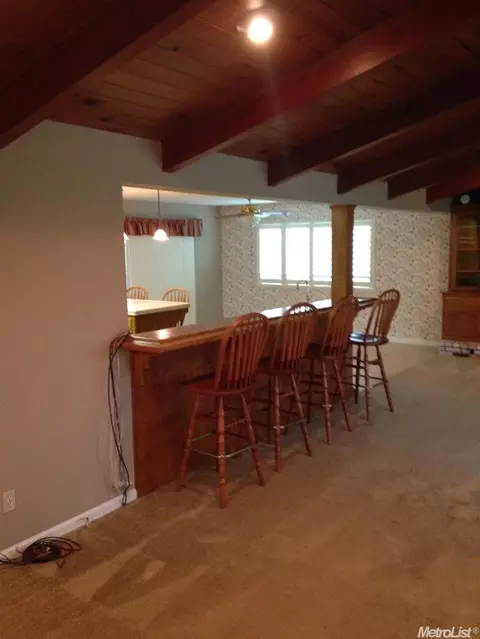 2010 Jackson Ct, Turlock, CA 95382 photo 3