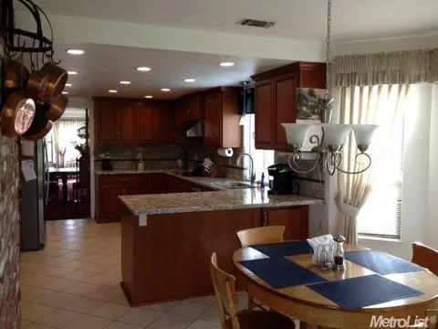 9526 Montevideo Dr, Wilton, CA 95693 photo 13