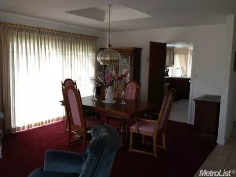9526 Montevideo Dr, Wilton, CA 95693 photo 8