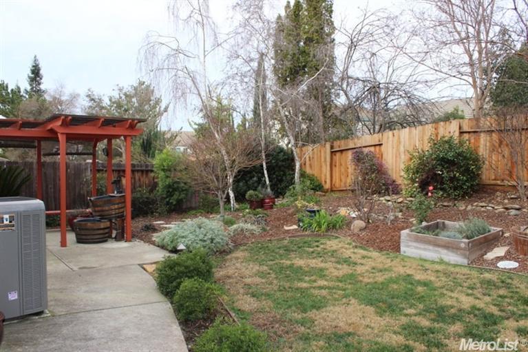 107 Farham Dr, Folsom, CA 95630 photo 16