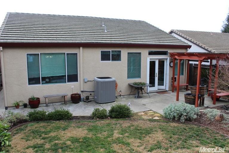 107 Farham Dr, Folsom, CA 95630 photo 14