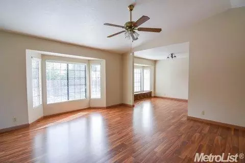 1138 Eagle Ln, Manteca, CA 95337 photo 3