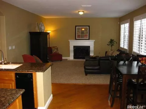4112 Mayfield Dr, Modesto, CA 95356 photo 3