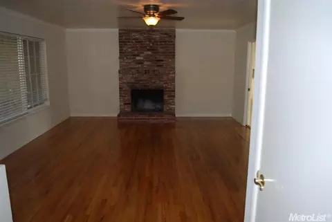 1426 Locke Rd, Modesto, CA 95355 photo 9